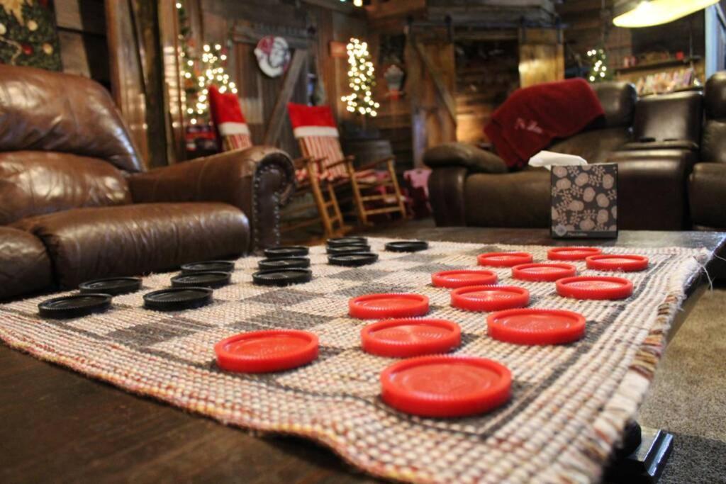 Rural Life On A Real Christmas Tree Farm! Hallmark Experience! Ozark Екстериор снимка